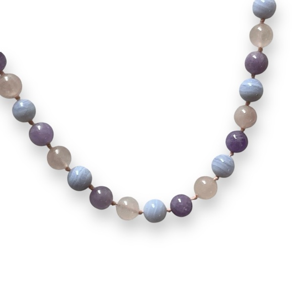 Amethyst, Lace Agate, pink quartz knotted between stone bead necklace -no clasp - Picture 9 of 9